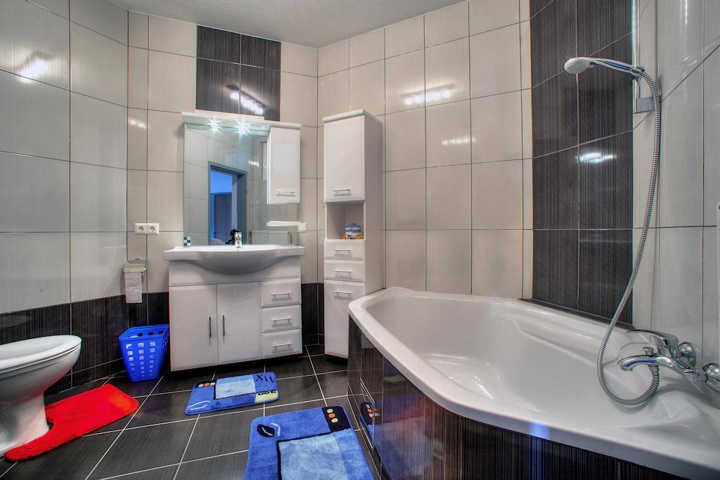 Apartments Peran Šibenik Habitación foto