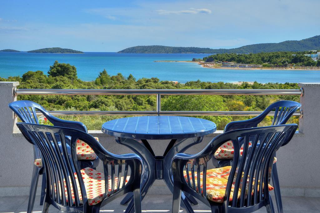 Apartments Peran Šibenik Habitación foto