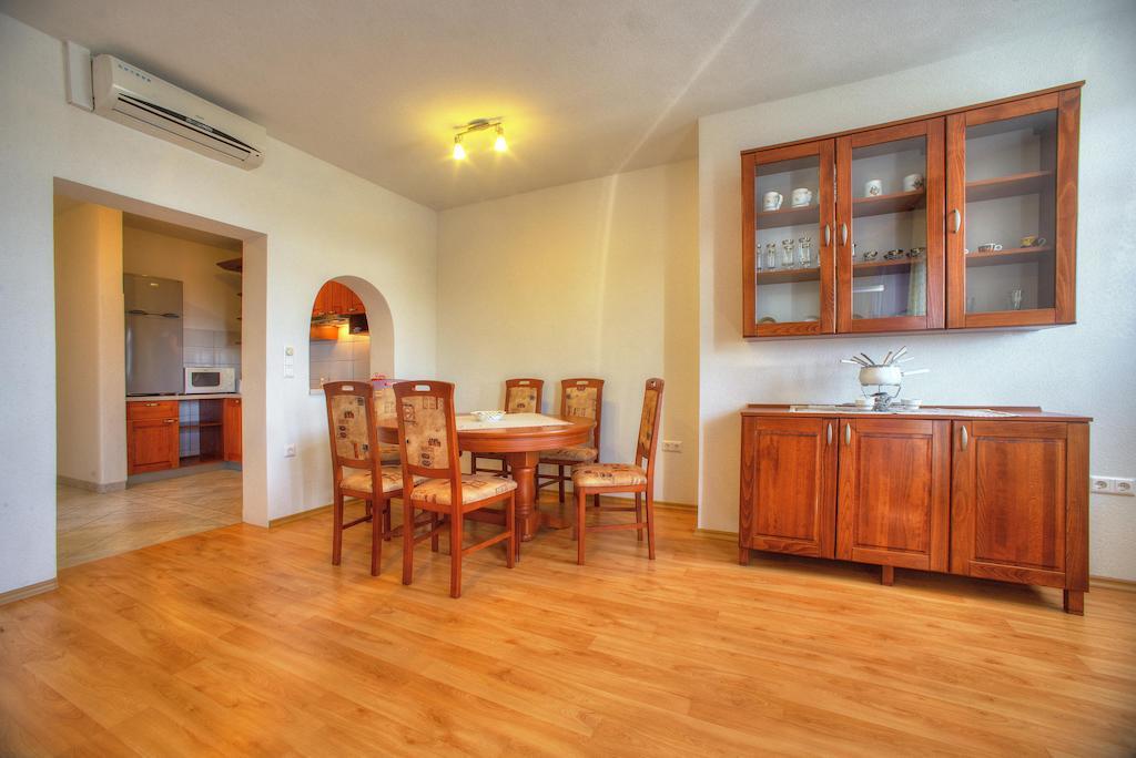 Apartments Peran Šibenik Habitación foto